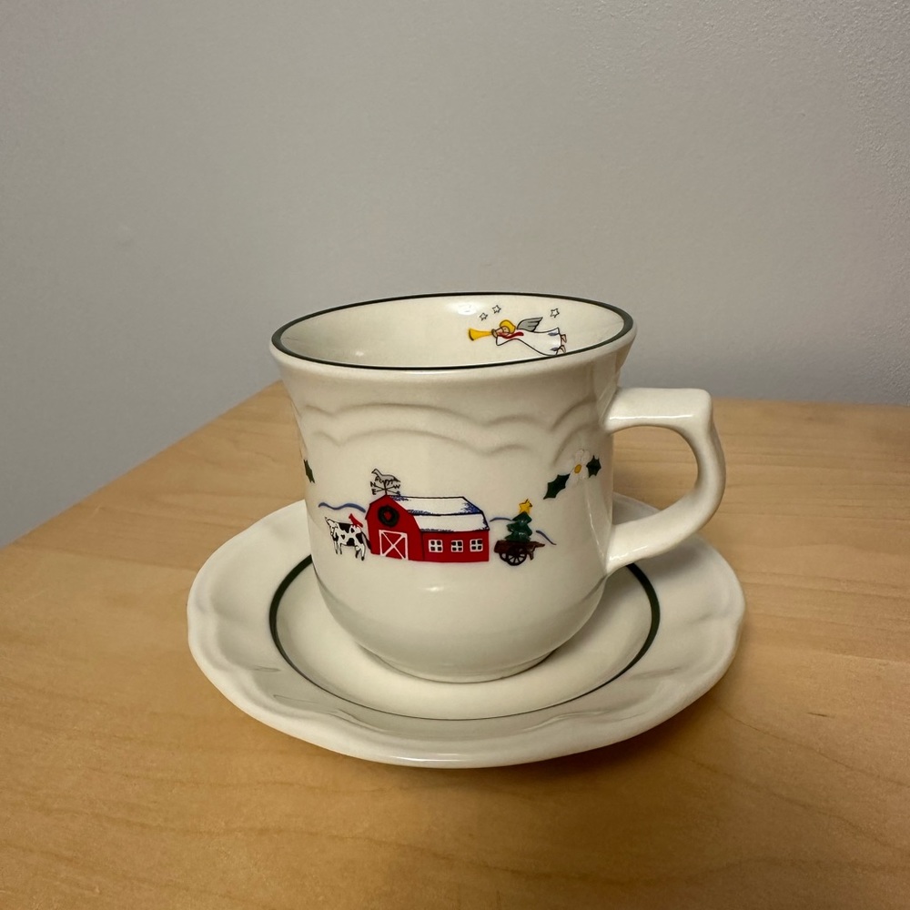 Vintage Pfaltzgraff Snow Village Cups & Saucers